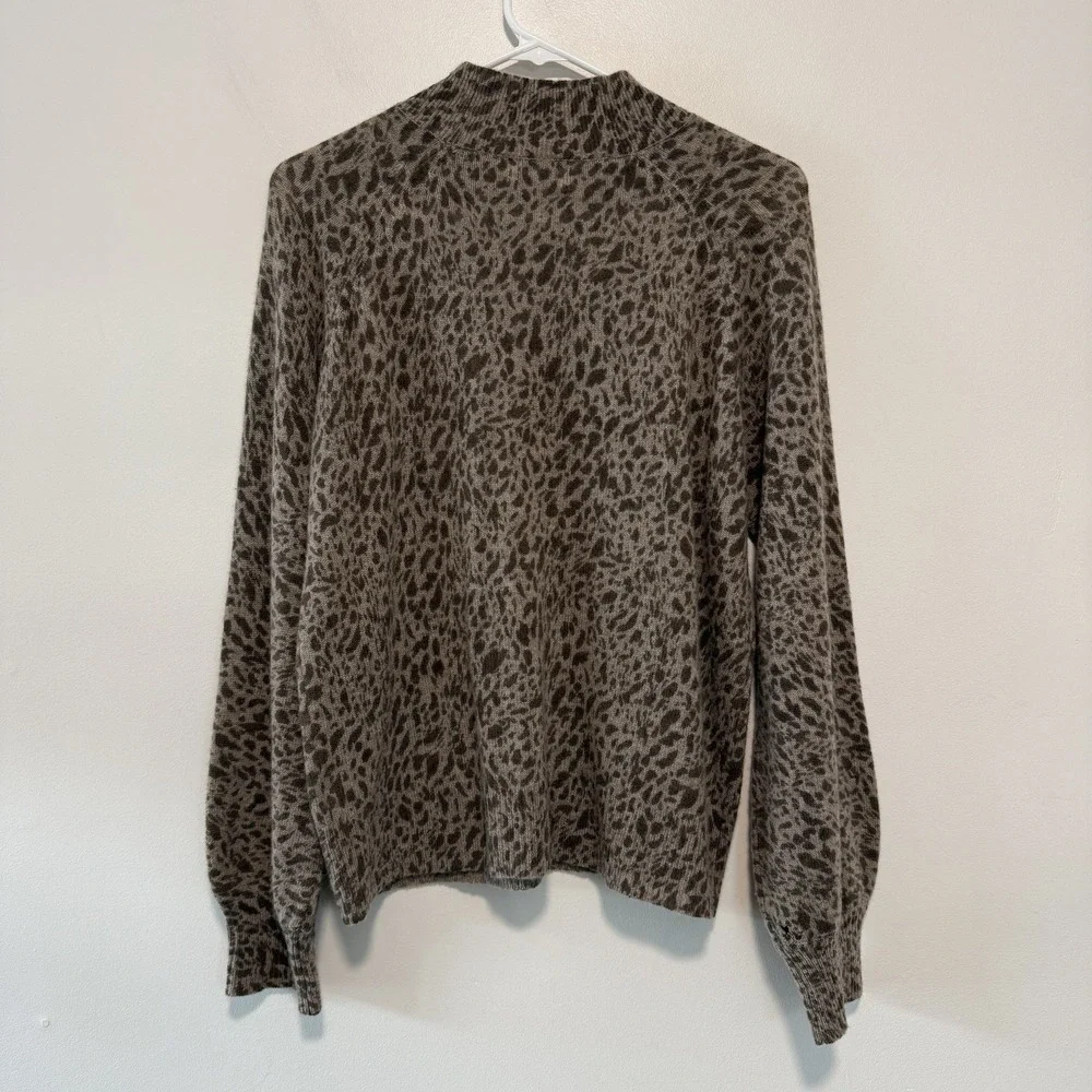 27 Miles Cashmere Brown Leopard‎ Print Turtleneck Size Medium - Picture 5 of 7